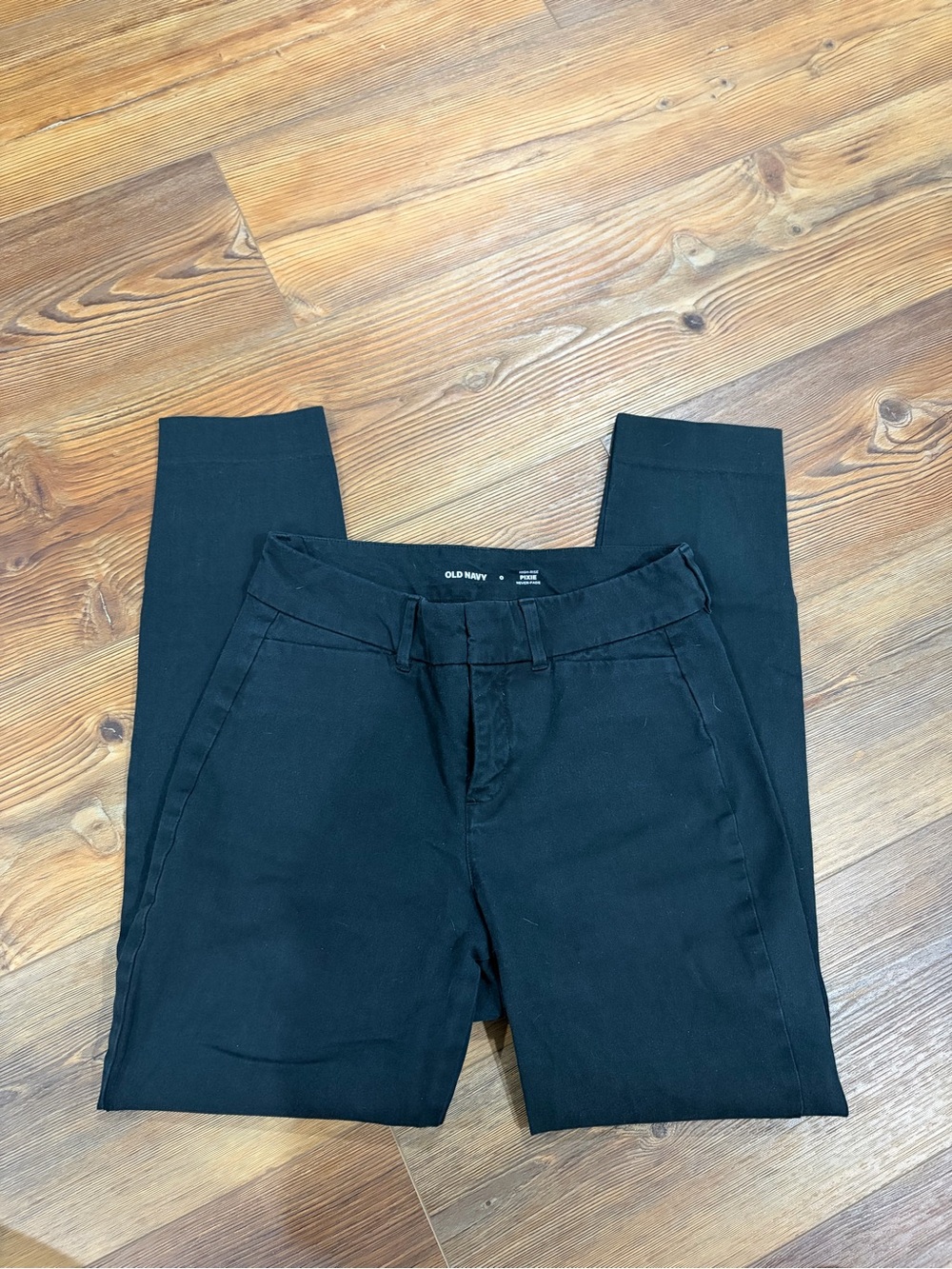 Old Navy Pixie High-Rise Never-Fade Jeans - Black